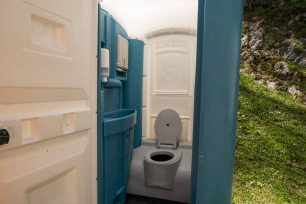 Best Deluxe Portable Toilet Rental  in Farragut, TN